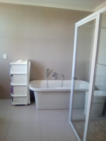 5 Bedroom Property for Sale in Myburgh Park Western Cape